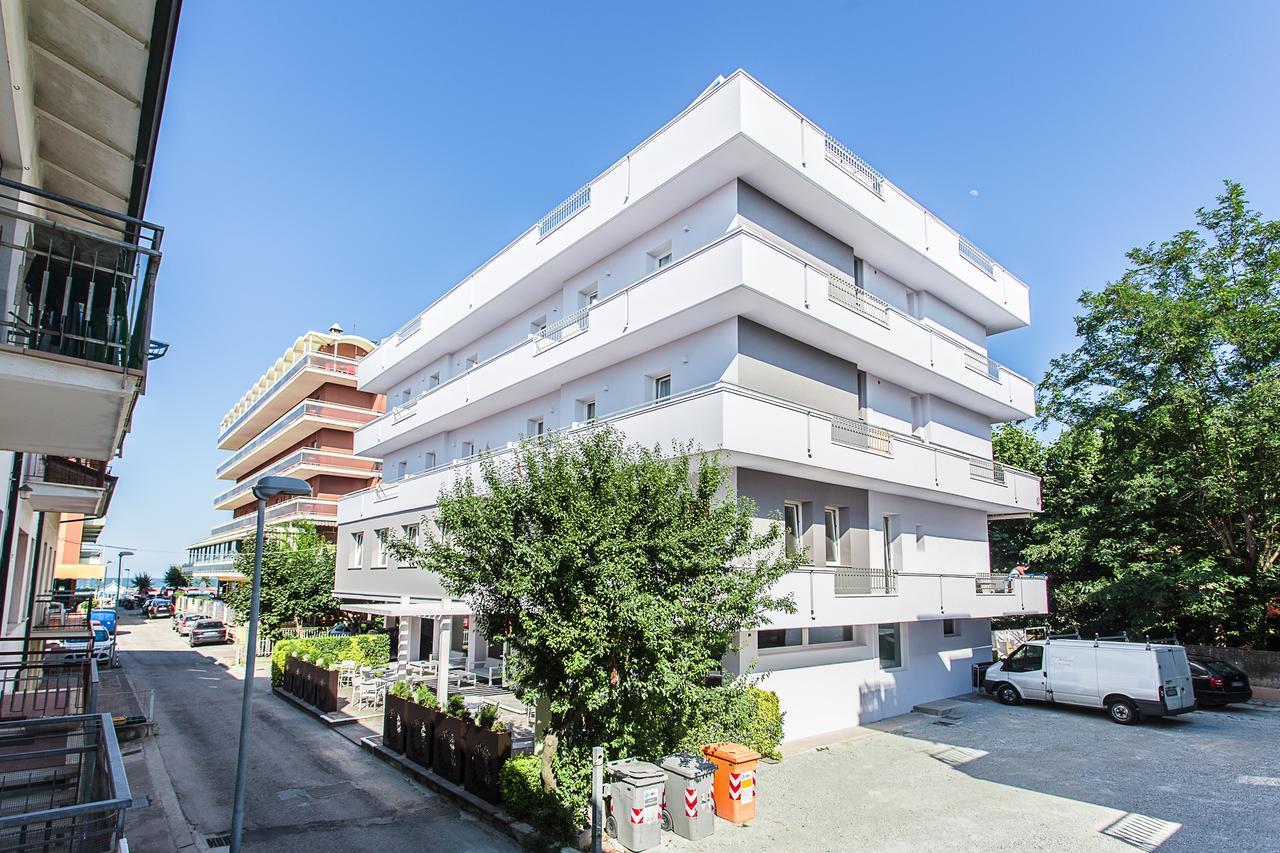 Evo Boutique Hotel & Spa Bellaria-Igea Marina Exterior foto
